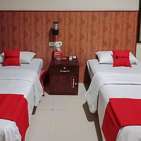 Reddoorz @ Sorong City Center Exterior foto