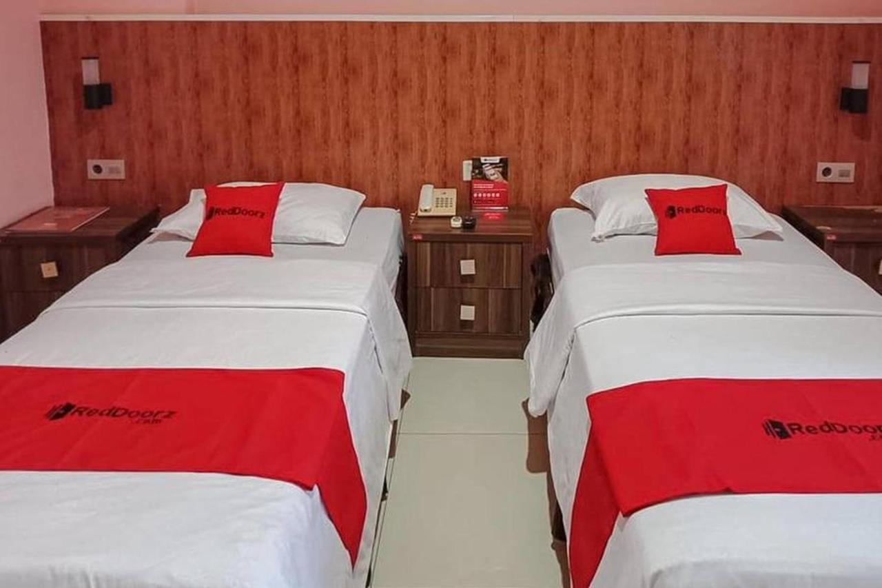 Reddoorz @ Sorong City Center Exterior foto