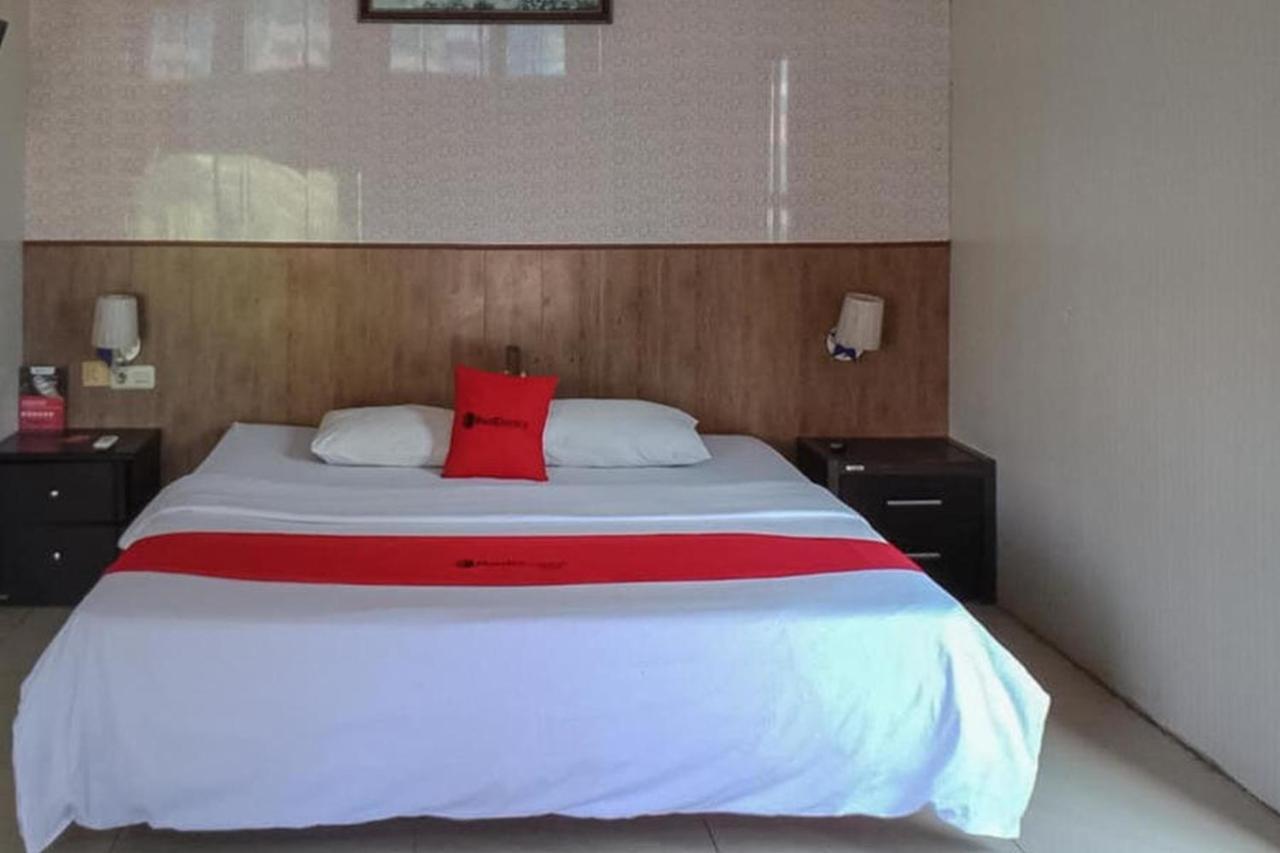 Reddoorz @ Sorong City Center Exterior foto